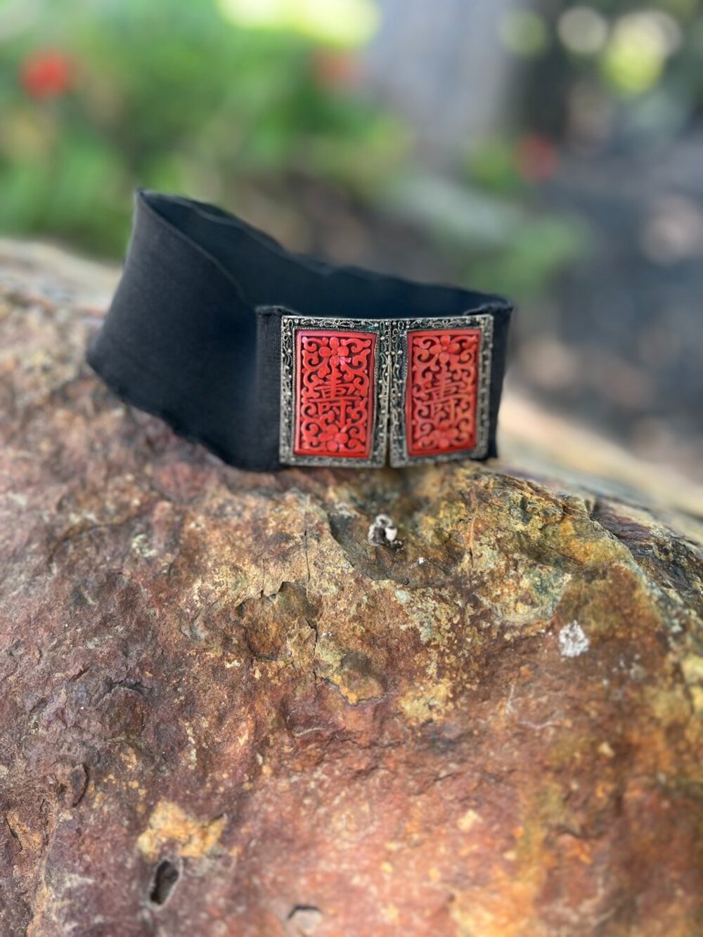 Vintage Chinese Faux Cinnabar Buckle - Filigree Stretch Black Belt